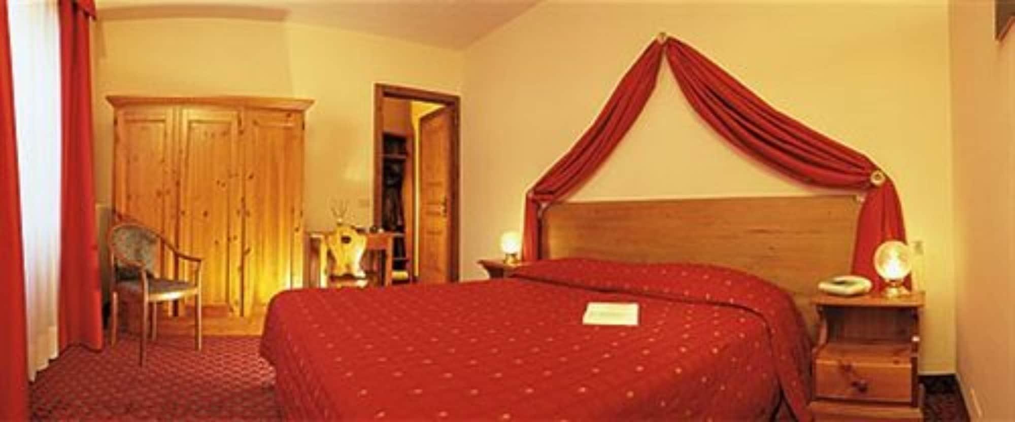 Hotel Courmayeur Eksteriør bilde