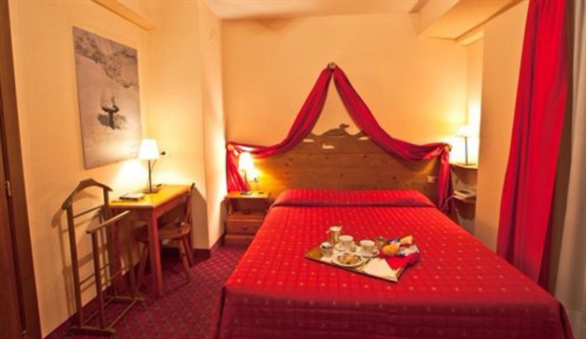 Hotel Courmayeur Eksteriør bilde