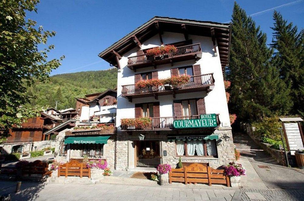Hotel Courmayeur Eksteriør bilde